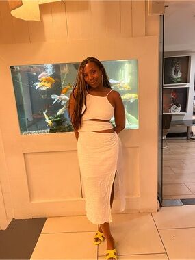 Elegant White Linen Cutout Midi Dress with Side Slit